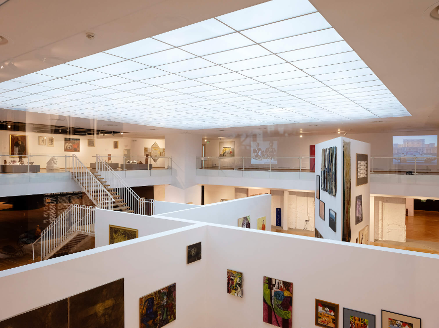 Credit foto: Dani Ghercă, vedere din expoziția VĂZÂND ISTORIA – 1947-2007. Colecția MNAC
